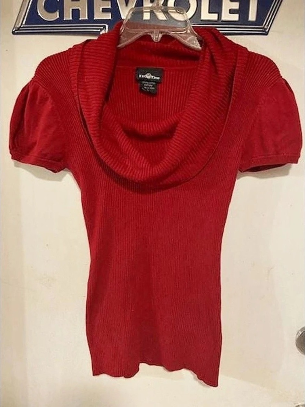 It's Our Time Red Cowl Neck Short Sleeve Large Like New